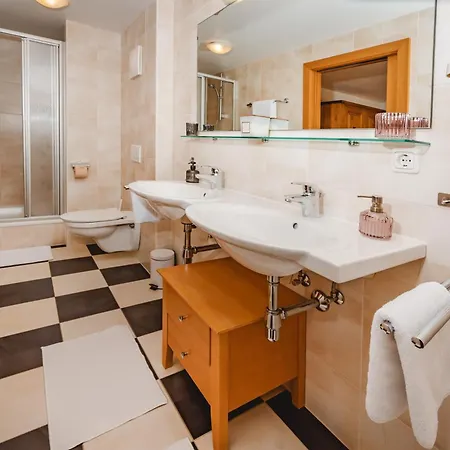 アパート Haus Weyerbach *